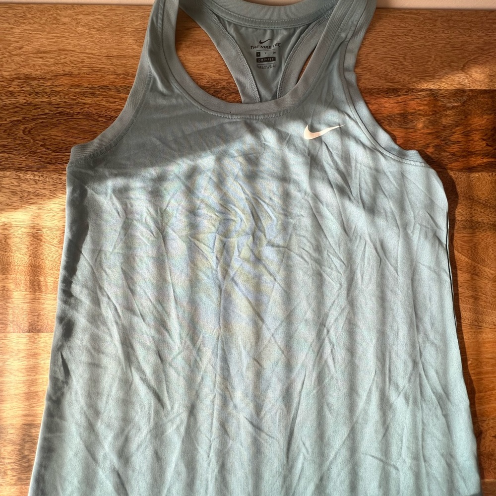 Nike running top